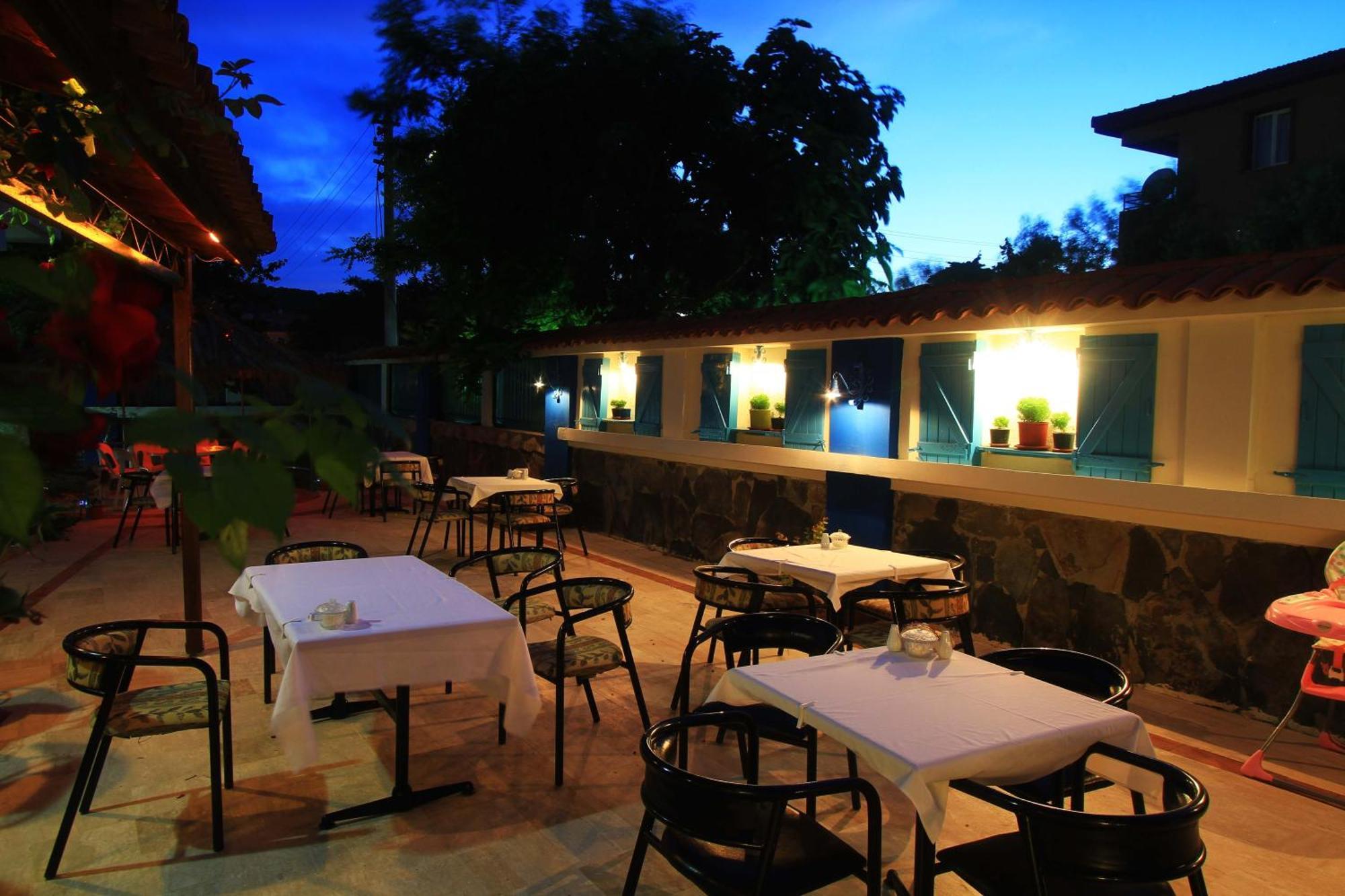 Marigold Otel Çeşme Esterno foto