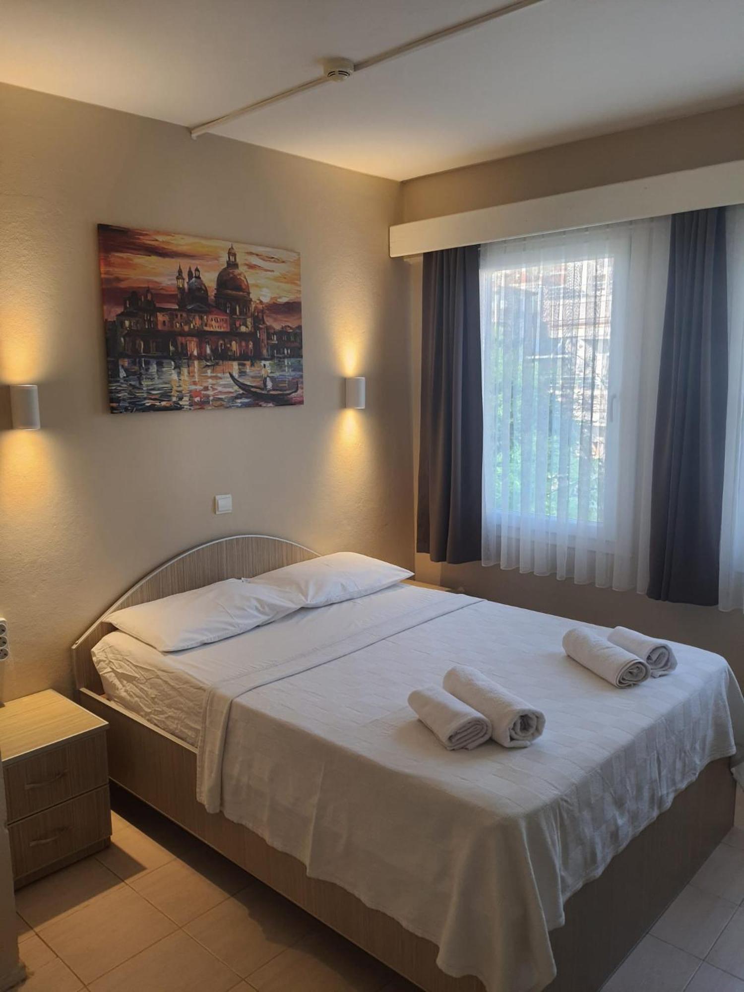 Marigold Otel Çeşme Camera foto