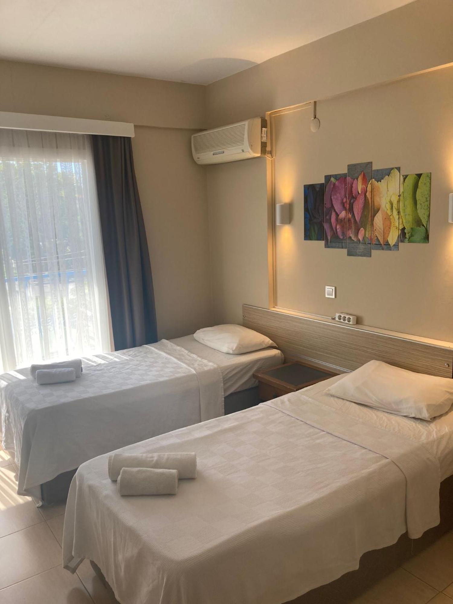 Marigold Otel Çeşme Camera foto